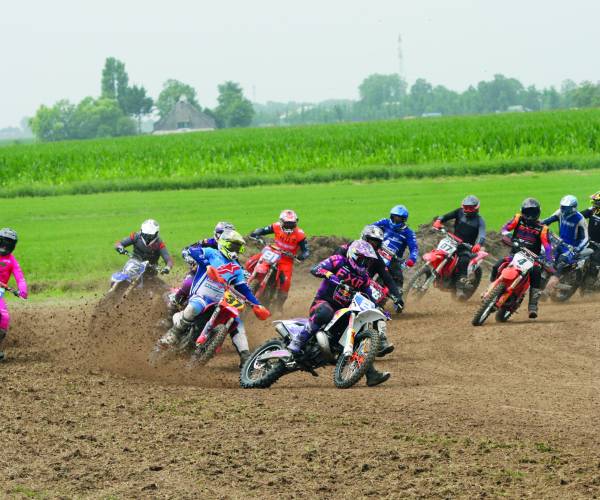 “Gewoan trochramme” op de Frije Cross