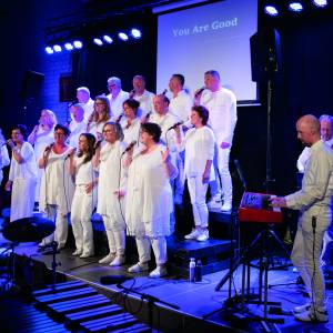 Joy for People Gospel Choir brengt  kerstprogramma in De Hege Stins