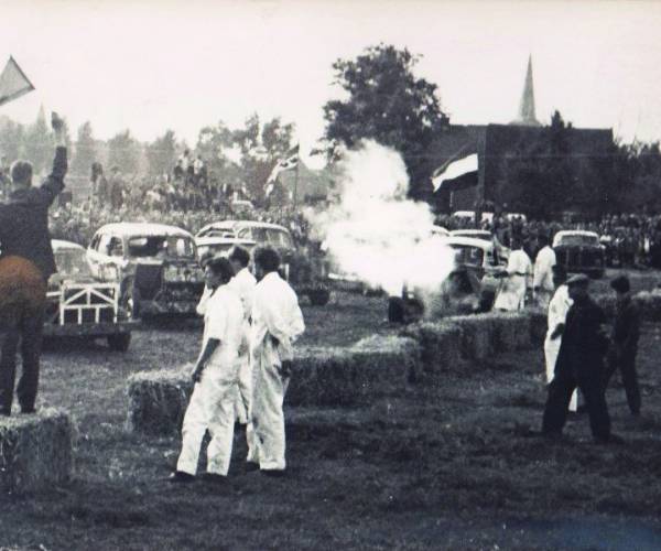 60e Autocross Hallum met reünie
