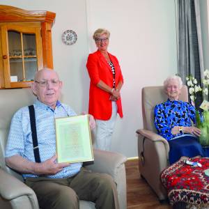 60-jarig huwelijk echtpaar Peeringa-de Vries