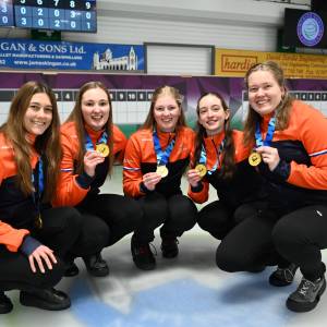 TeamNL Curling Dames promoveert naar B-groep door EK-titel in C-divisie