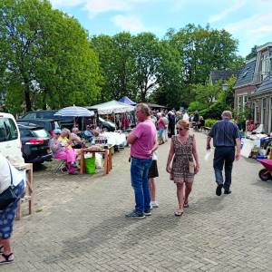 Zondag 4 augustus Ouwesylster Markt