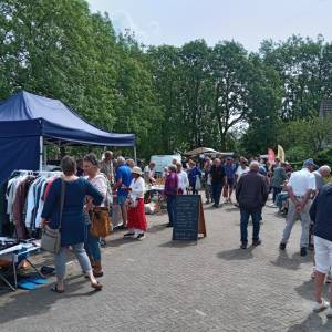 Zondag 1 september Ouwesylster Markt