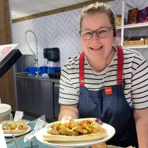 HEMA Stiens: Gezelligheid, rookworst en klantcontact