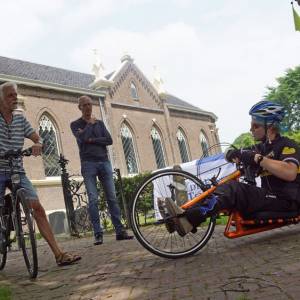 Afgelopen zaterdag  handbiker IJsbrandus in Koarnjum