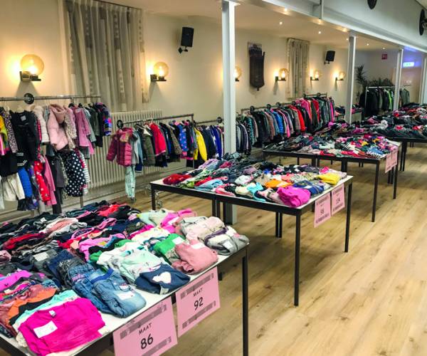 Gebruikte kinderkleding- en speelgoedbeurs Bitgummole