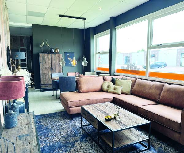 De Friese Meubeljongens vestigt zijn tweede showroom in Heerenveen
