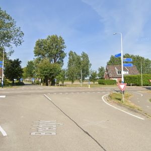 Aanbieden petitie 'Einde aan de dodenweg Leeuwarden-Holwerd'