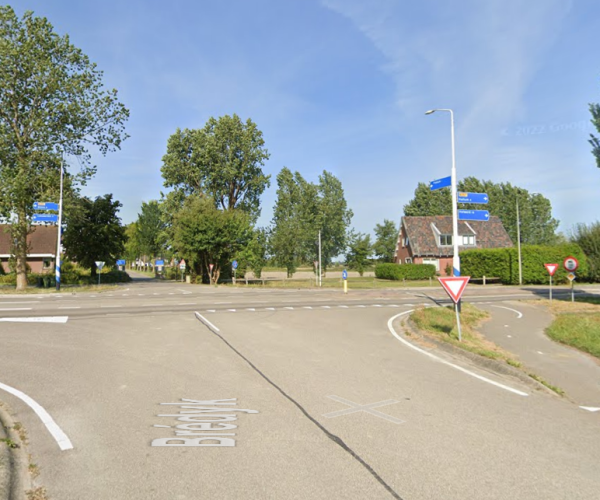 Aanbieden petitie 'Einde aan de dodenweg Leeuwarden-Holwerd'