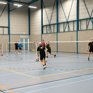 Kom kennismaken met badminton bij BC Stiens