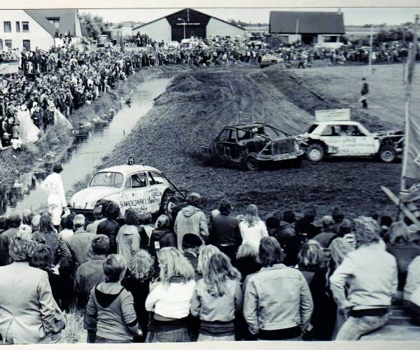 Autocross Hallum op 28, 29 en 30 augustus met reünie
