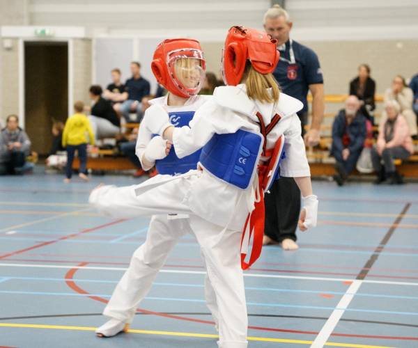 Succesvolle karate-examens bij Iryoku