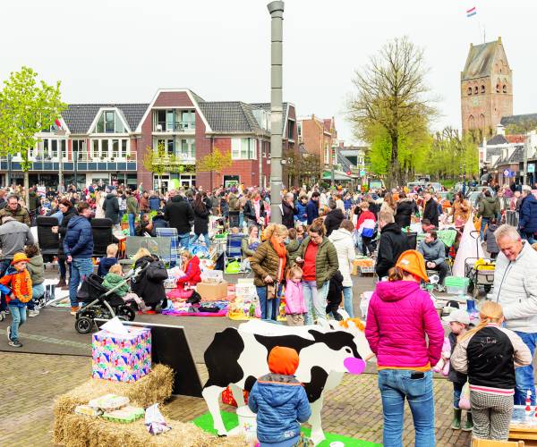 Koningsdag Kindervrijmarkt in Stiens