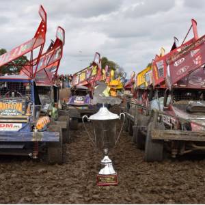 Finale Stockcar F1 bokaal bij autocross Hallum