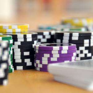 Organiseer een leuke pokeravond met je vrienden in Stiens