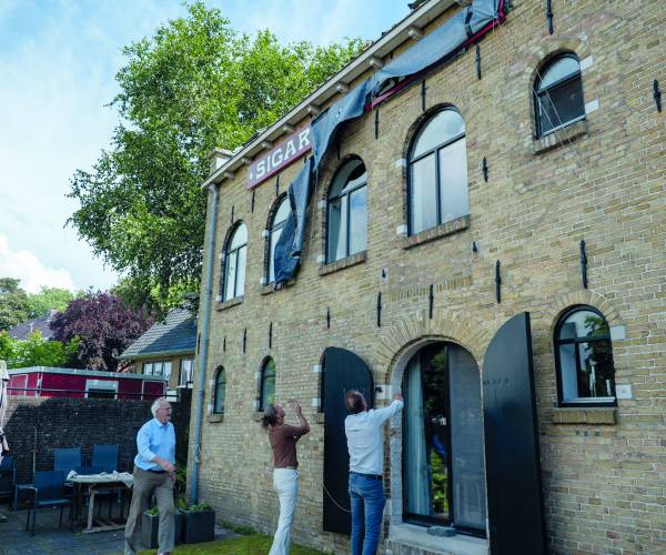 ‘De Nijverheid’ terug in straatbeeld Dokkum