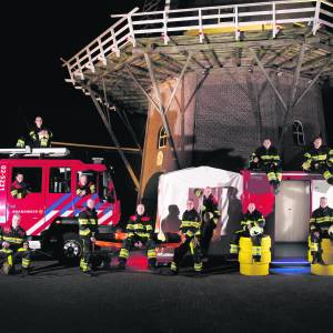 Brandweer Stiens biedt werkplek in kazerne aan
